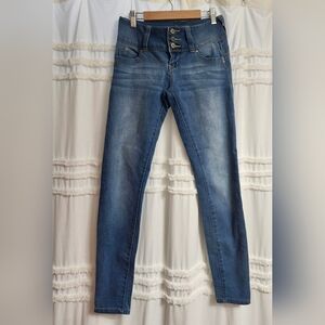 Wanna better butt jeans. Size 3
